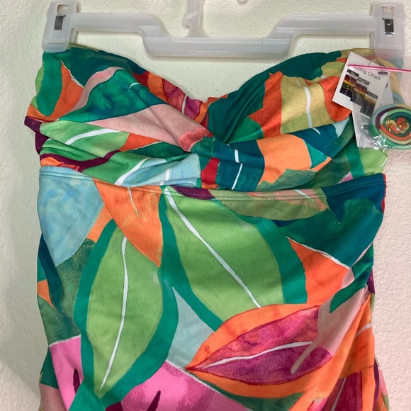 Floral Time and Tru One Piece Swimsuit - Picture 4 of 8